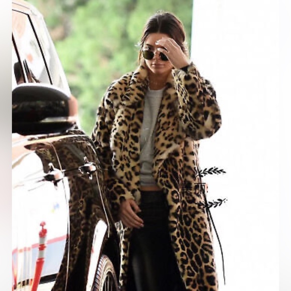 #36 New Long Plush Leopard Faux Fur Teddy Coat - Picture 8 of 8